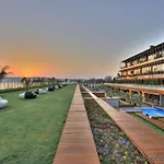 7800 Hotel