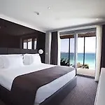 7800