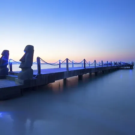 7800 ホテル Çeşme