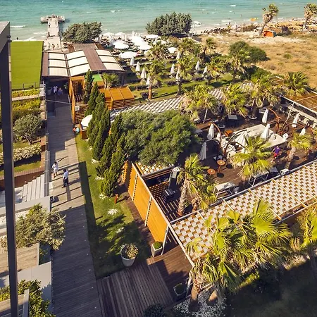 7800 Otel Çeşme